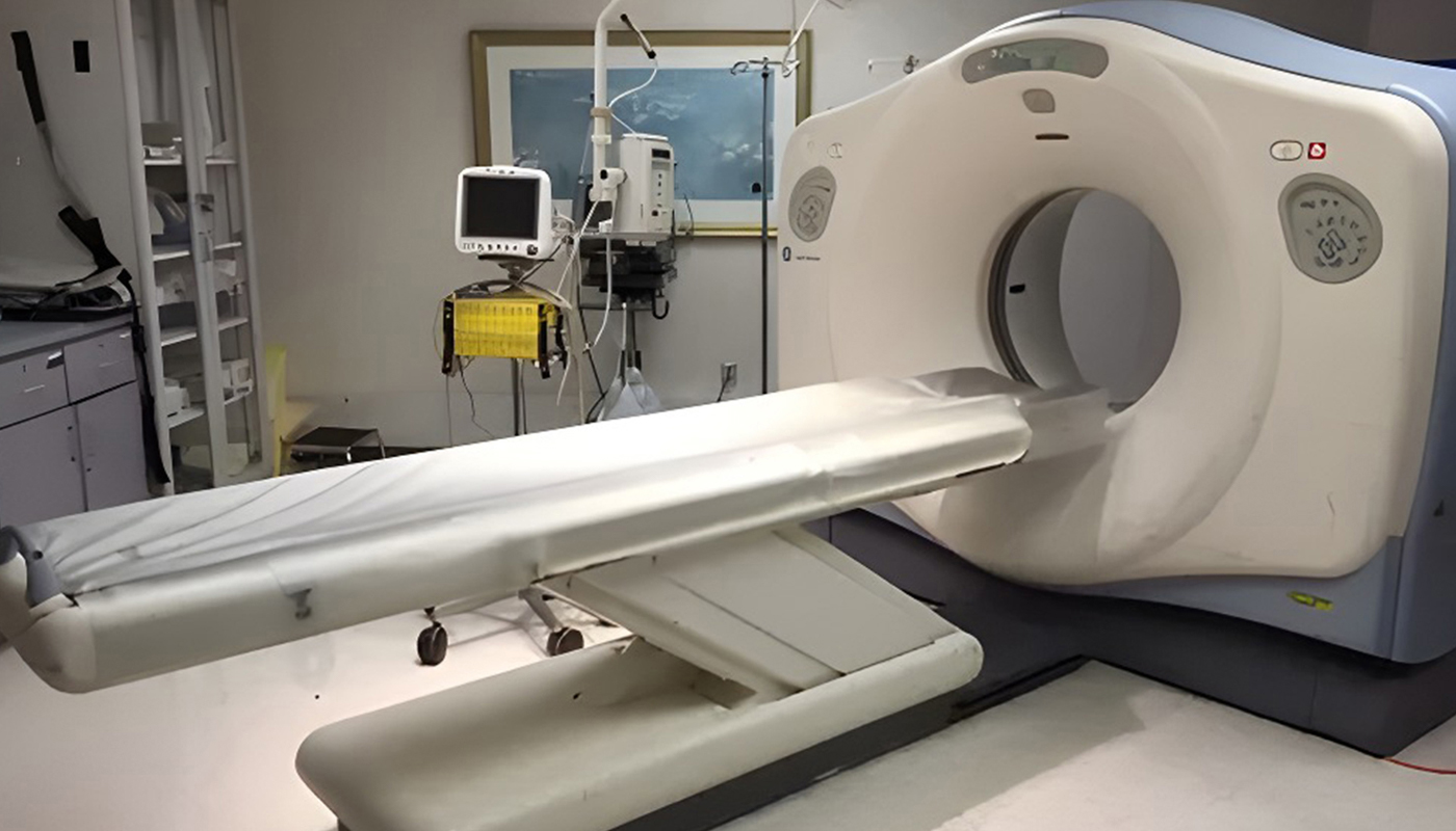 Refurbished GE Light Speed Ultra CT Scanner